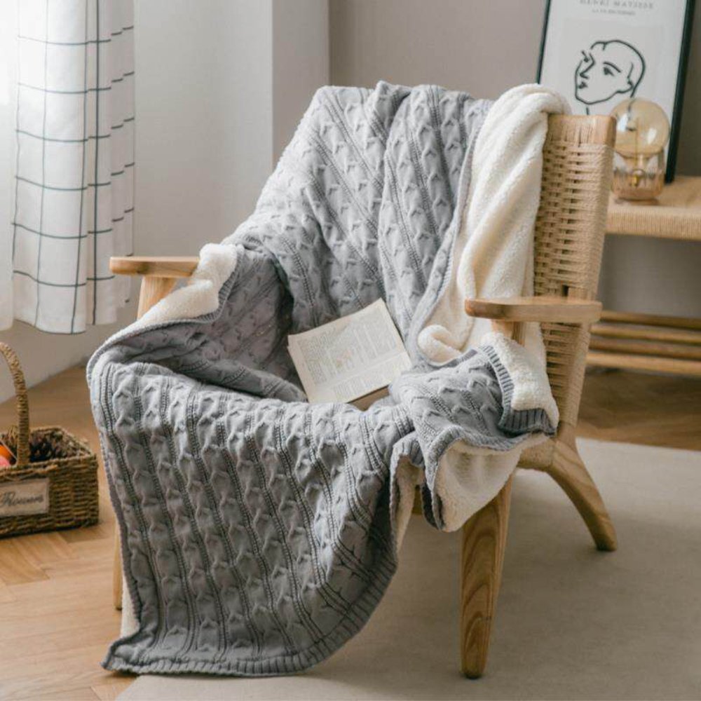 Double-Layer Blanket Stylish Double-Layer Blanket (Lambswool + Stylish Flannel)